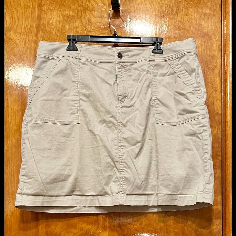 CJ Banks Skort, Stone, Size 18W